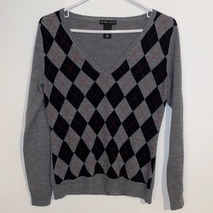 V-Neck Diamond Plaid Long Sleeve